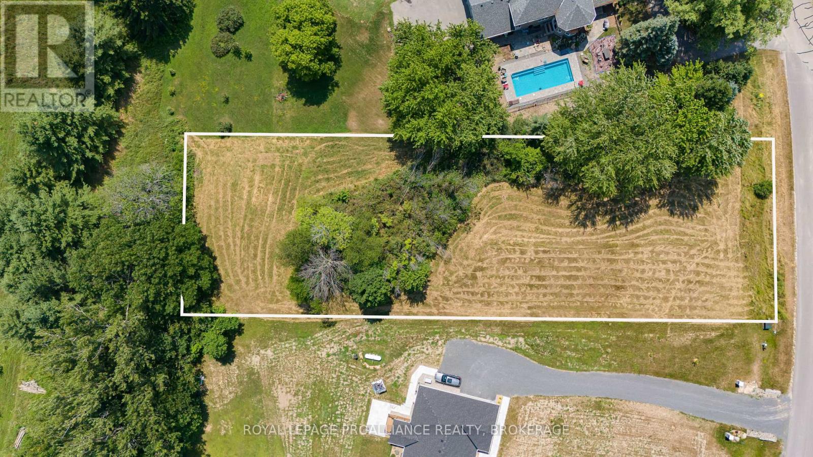 1 Conner Dr, Leeds and the Thousand Islands, ON K7G 2V4