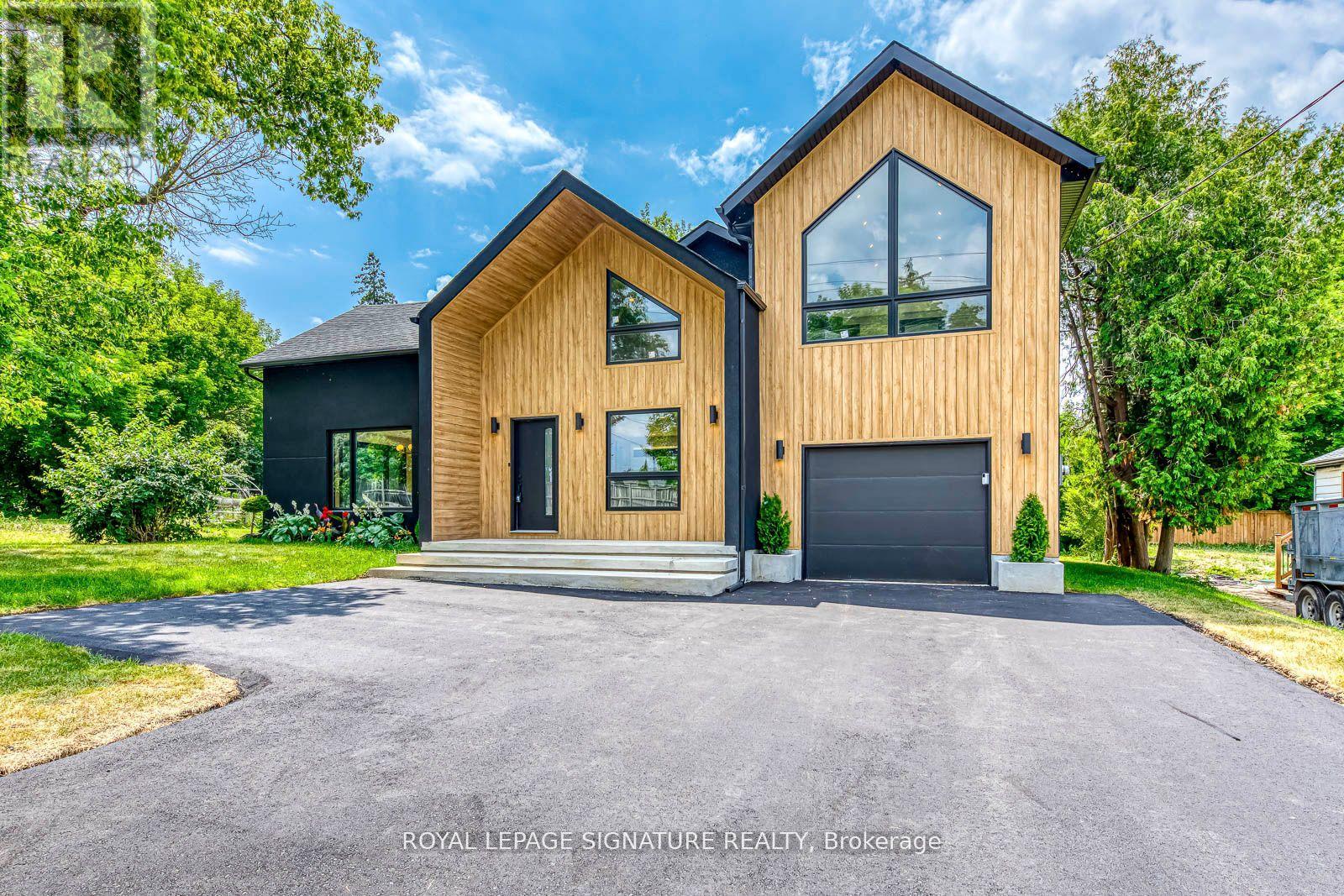 11024 Trafalgar Rd, Halton Hills, ON L7G 4S5