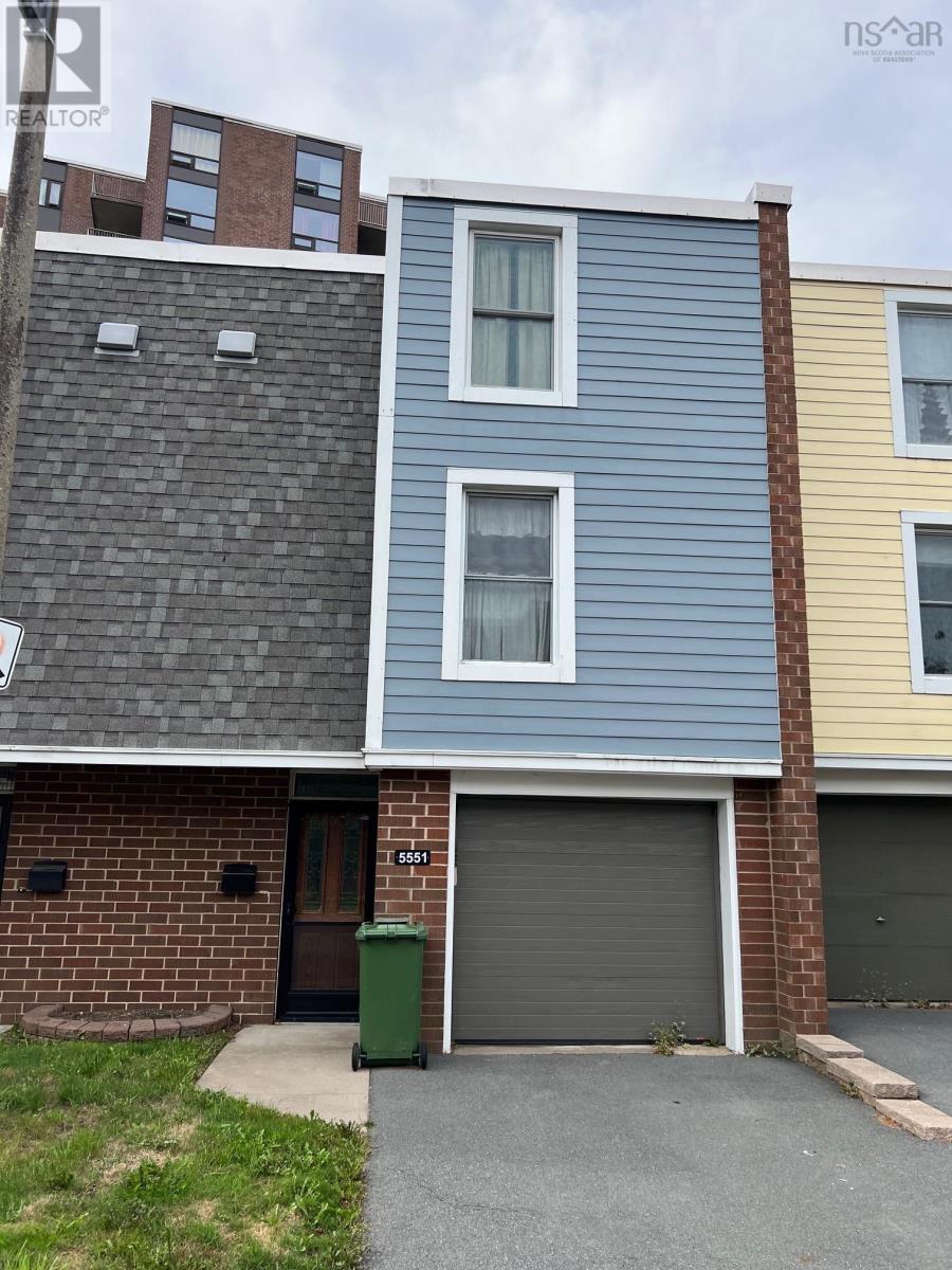 5551 Stoneham, Halifax, NS B3K 4A6
