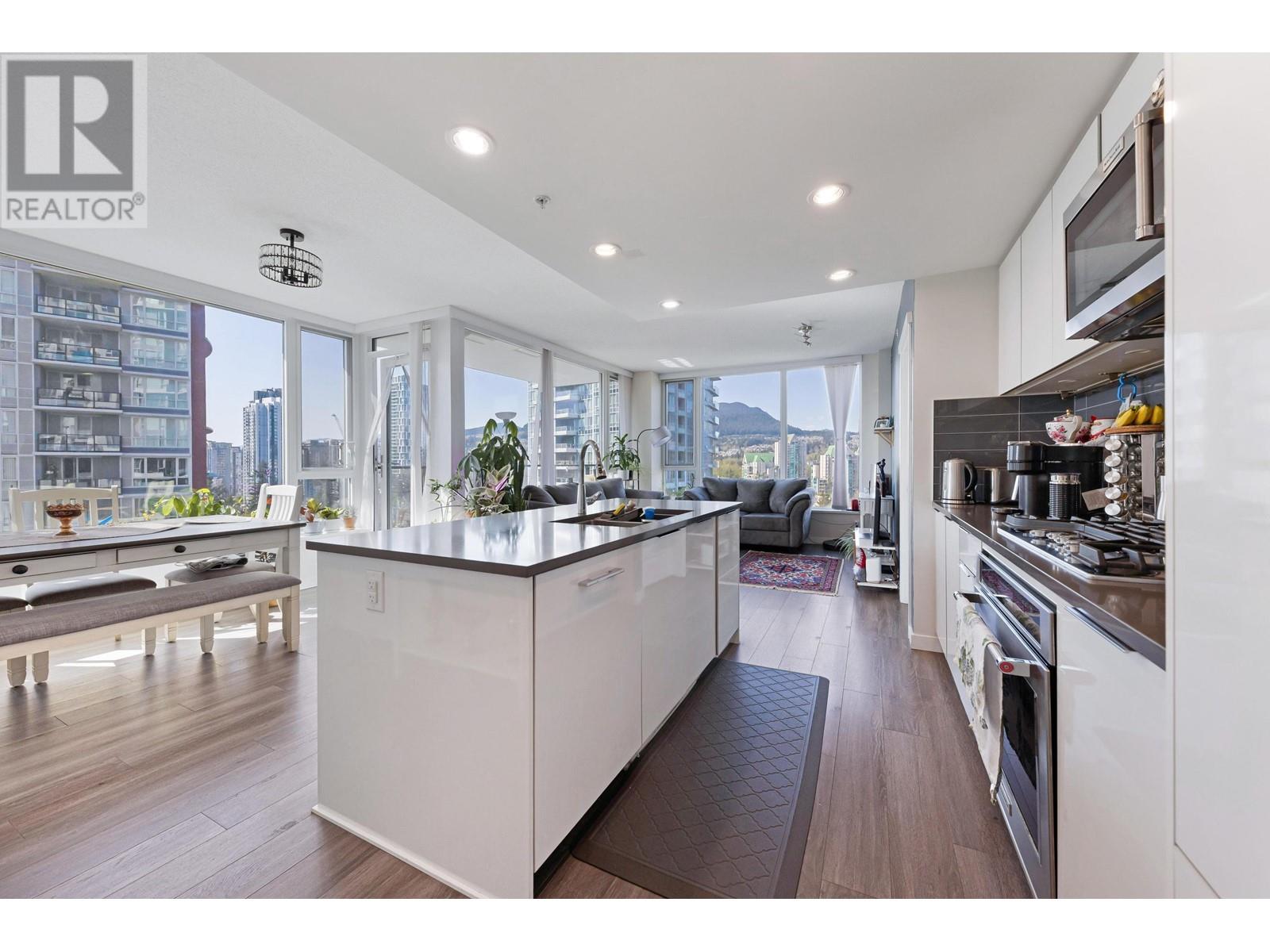 3100 Windsor Gate Unit 1705, Coquitlam, BC V3B 0P3