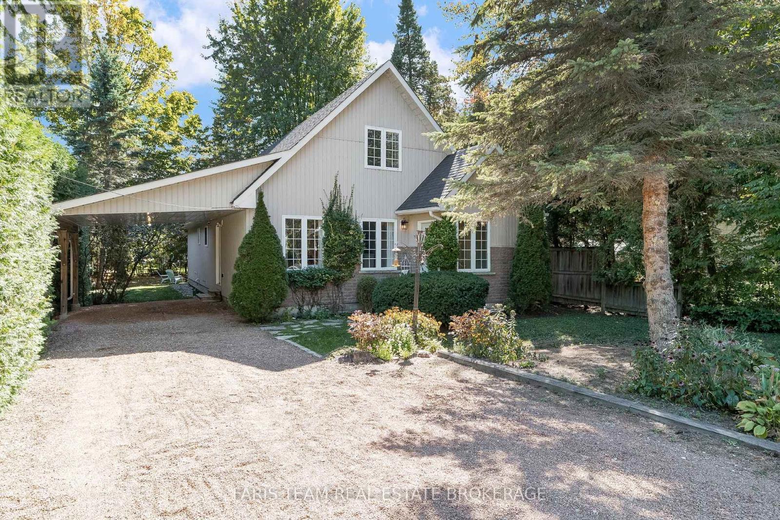 1089 Spruce Rd, Innisfil, ON L0L 1C0