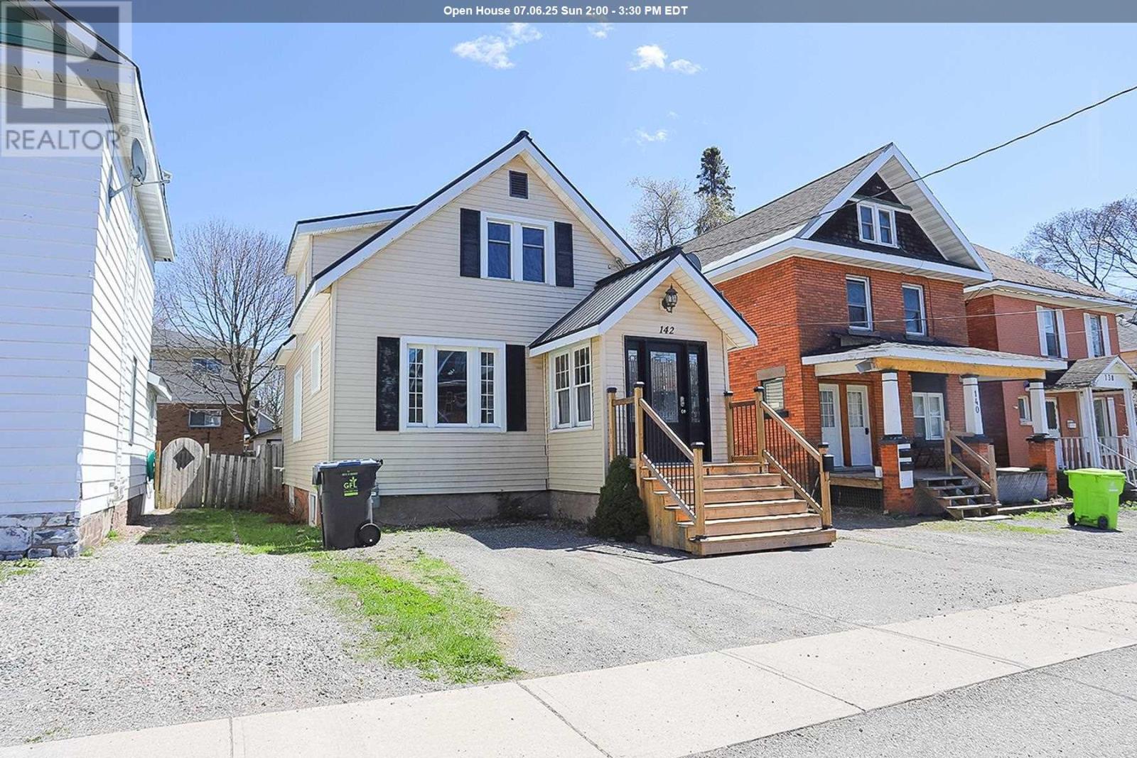 142 Woodward Ave, Sault Ste. Marie, ON P6A 3T7