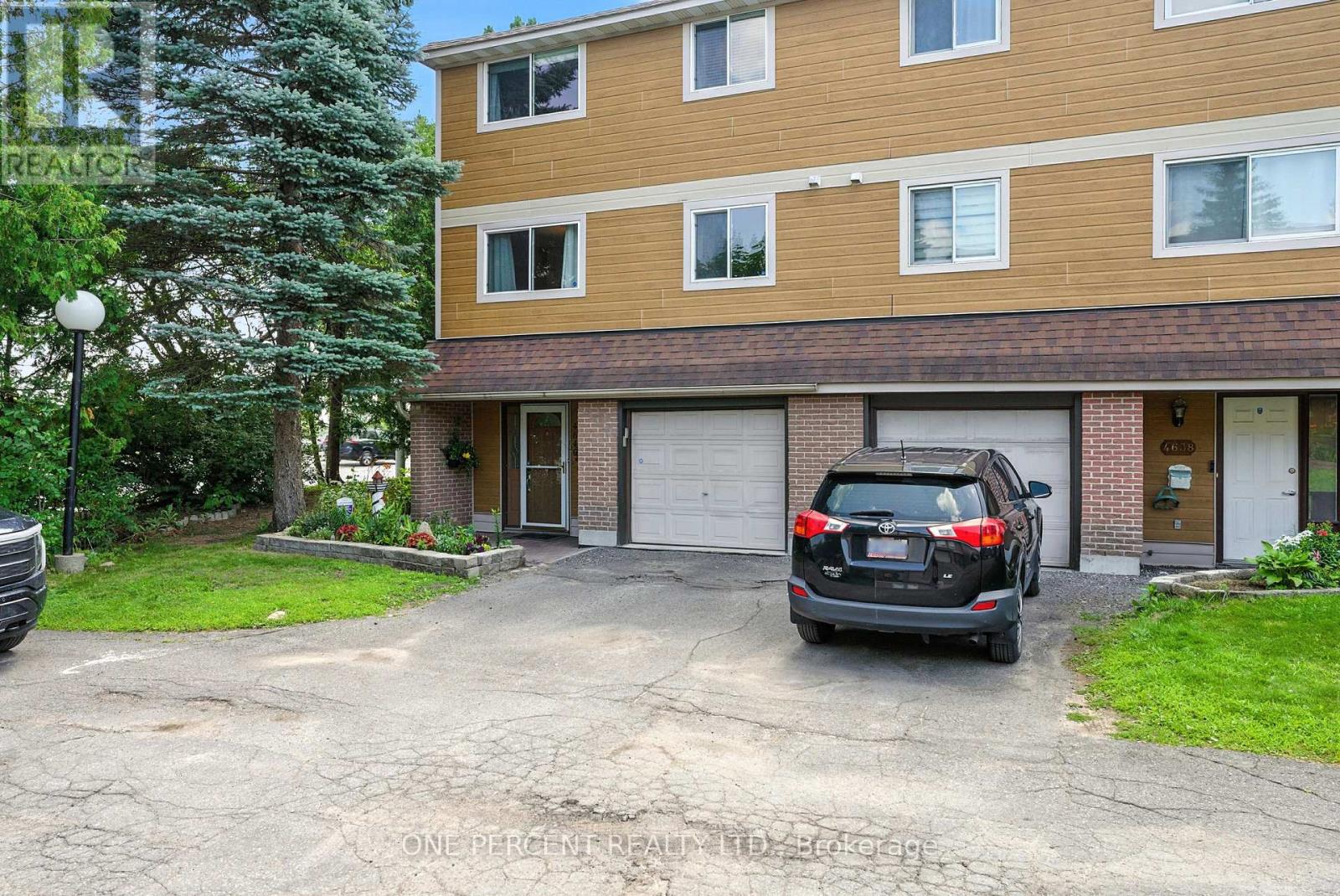 71 4640 Cosmic Pl E, Ottawa, ON K1B 4R8