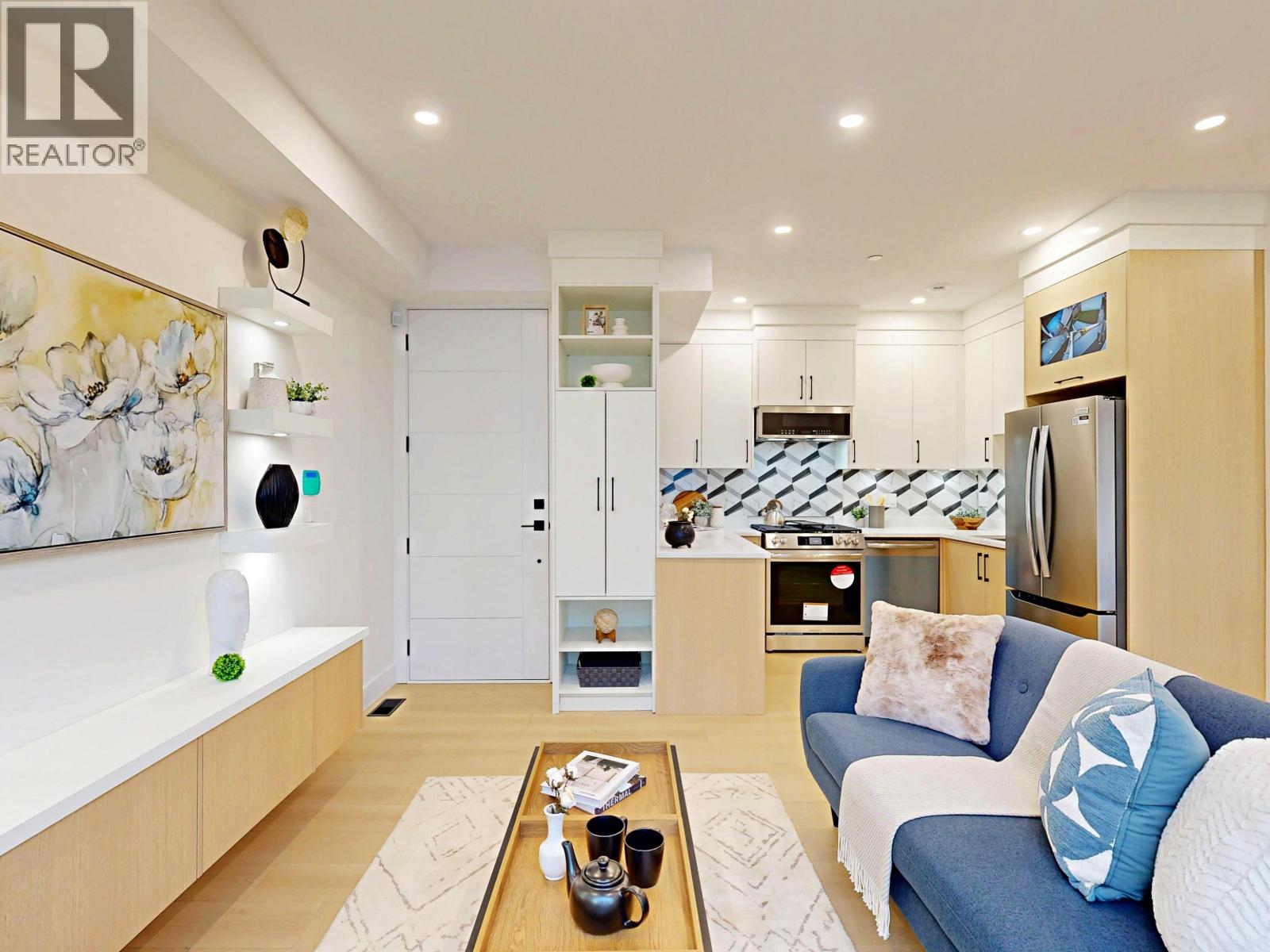 3425 Archimedes Street Unit 2, Vancouver, BC V5R 4W4