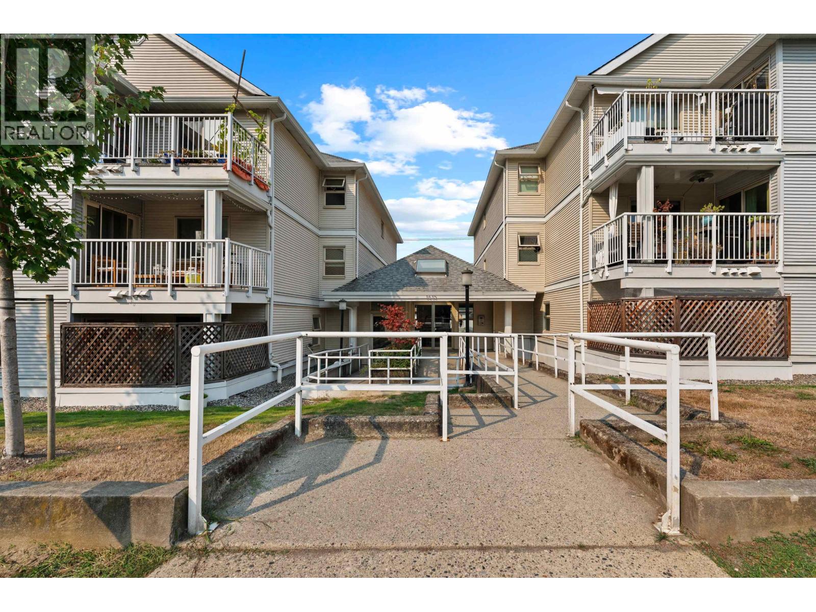 1615 Frances Street Unit 101, Vancouver, BC V5L 1Z3