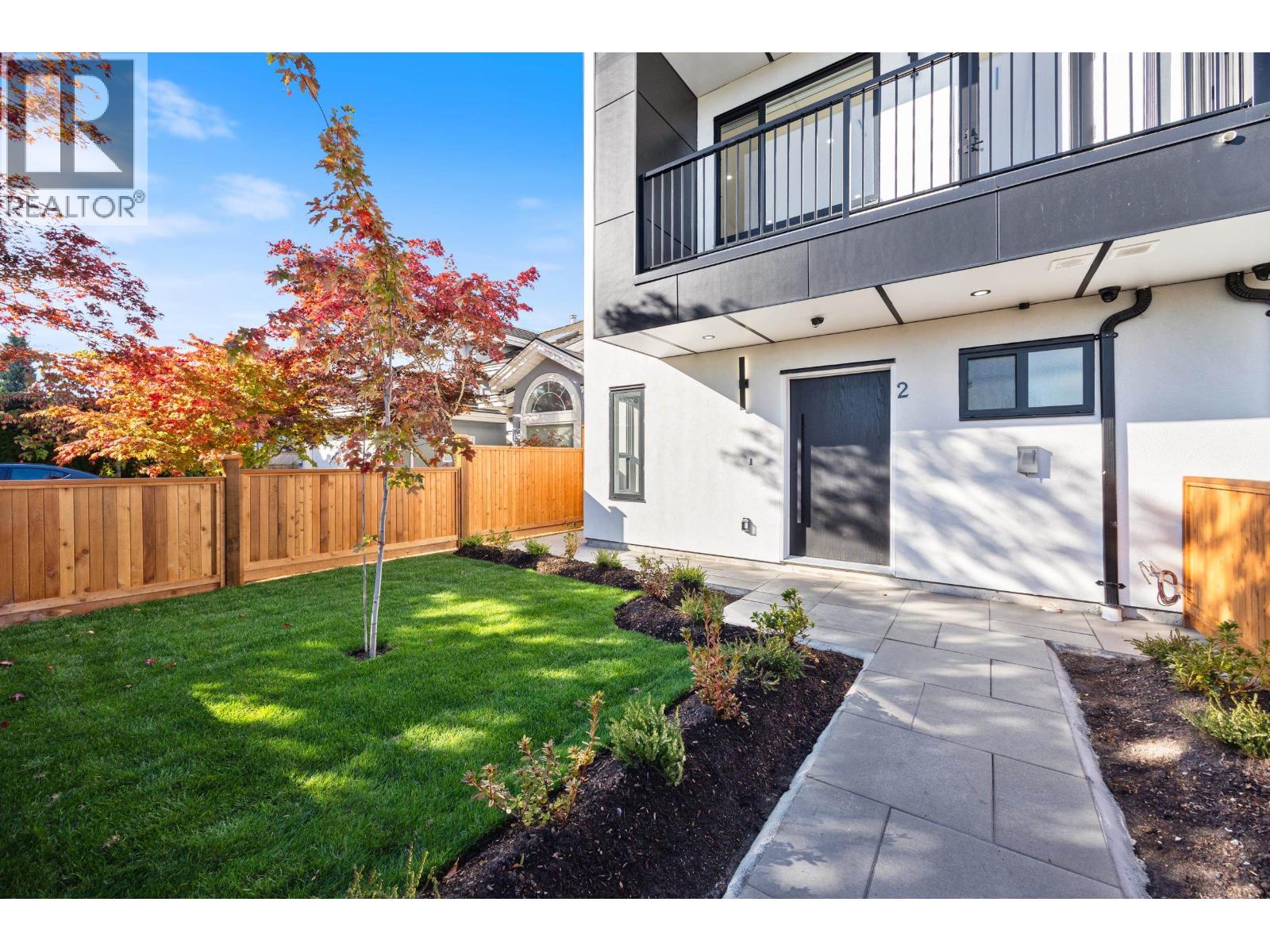 4170 Hurst Street Unit 2, Burnaby, BC V5J 3R4