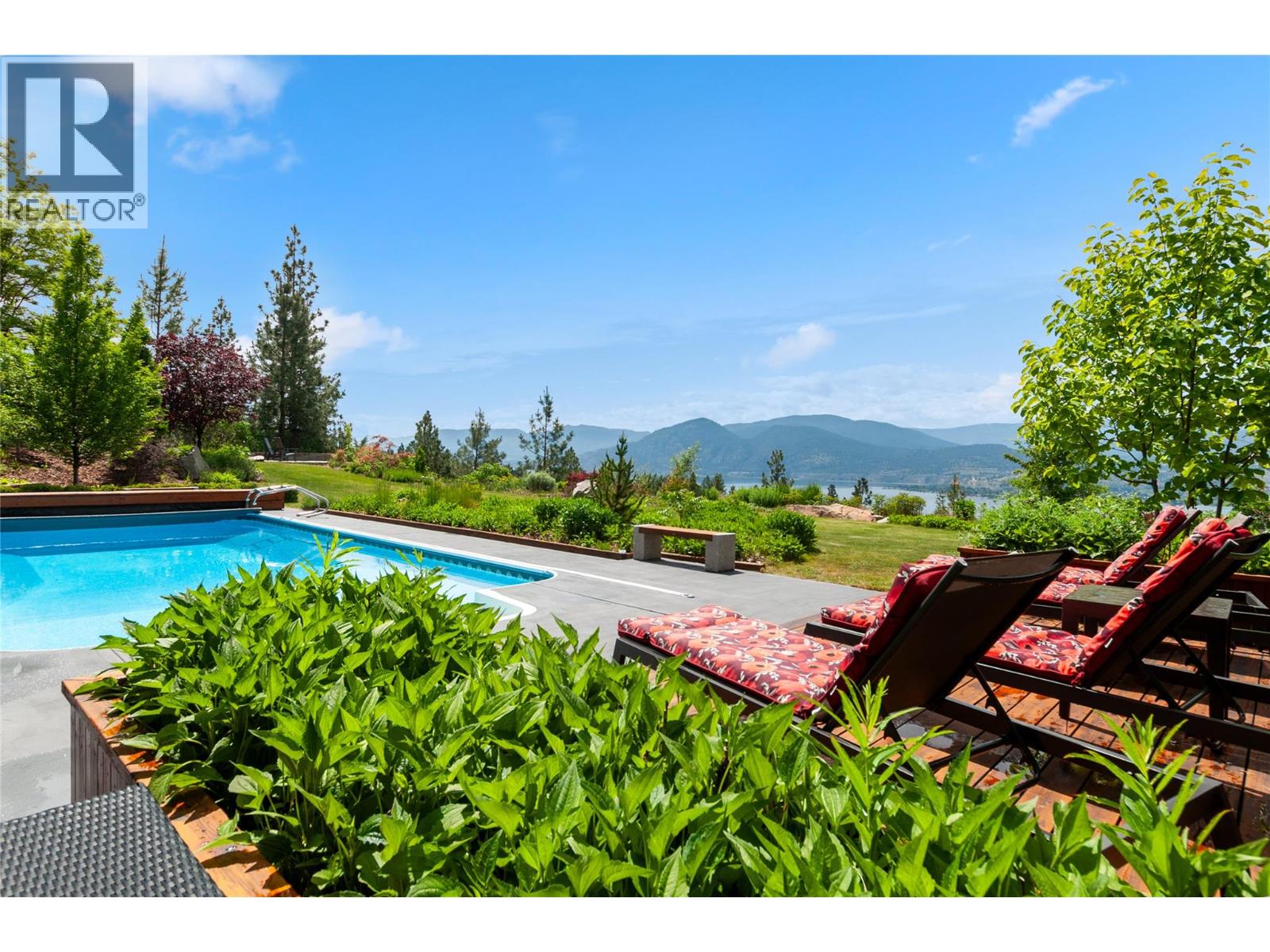 1306 Smethurst Rd, Naramata, BC V0H 1N0