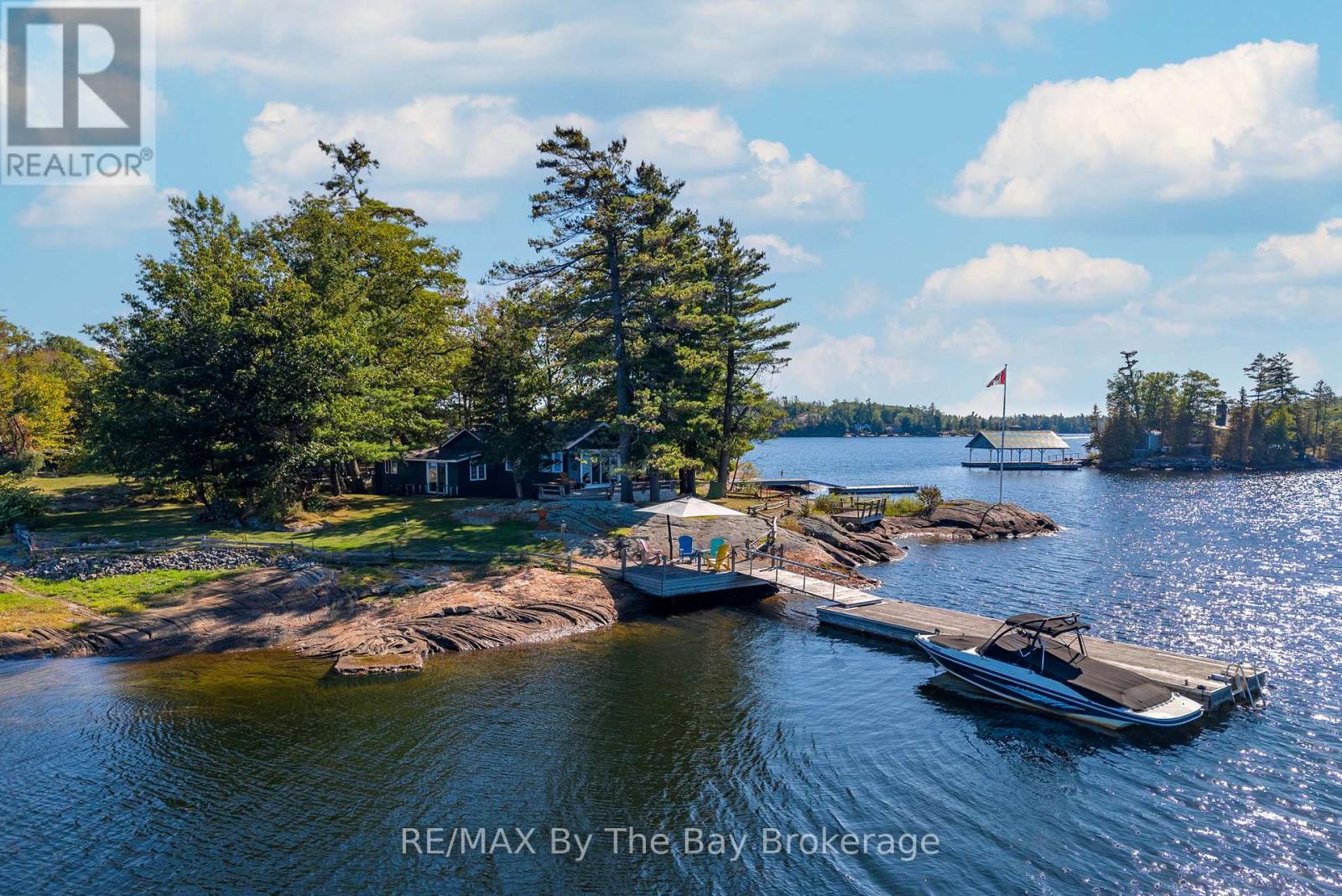 2 Island 930, Georgian Bay Baxter, ON P0E 1E0