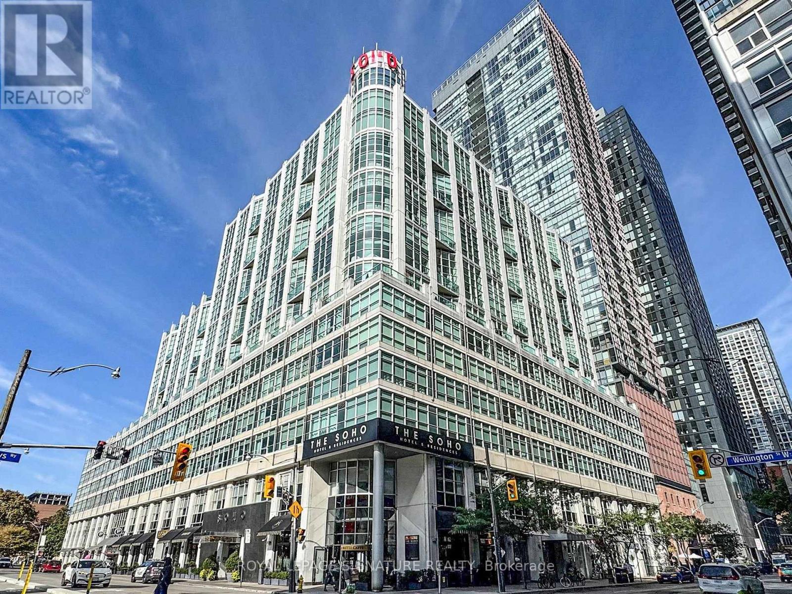 525 36 Blue Jays Way, Toronto, ON M5V 0L7