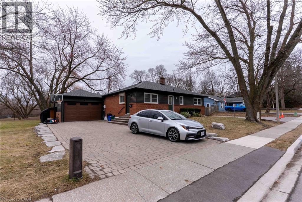 292 Woodward Ave, Milton, ON L9T 1V2