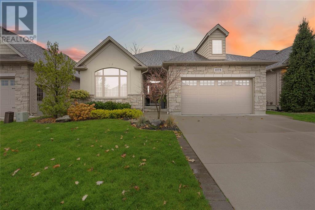 1078 Mike Weir Dr, Sarnia, ON N0N 1C0