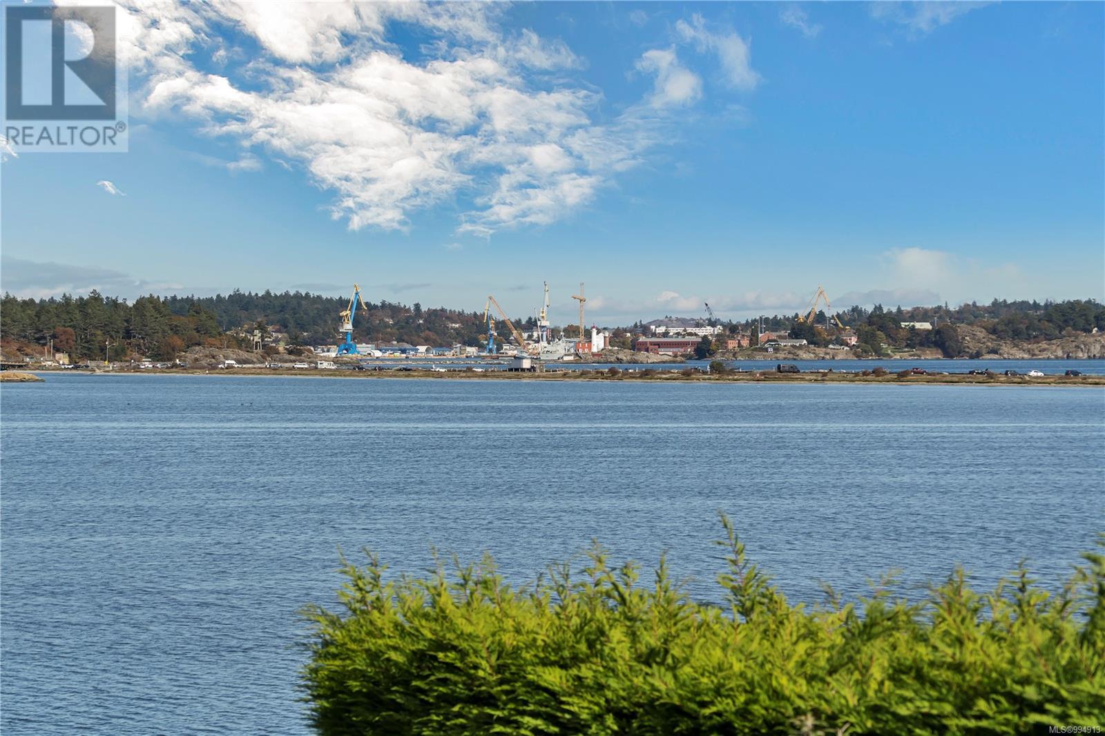 230 Portsmouth Dr, Victoria, BC V9C 1R9