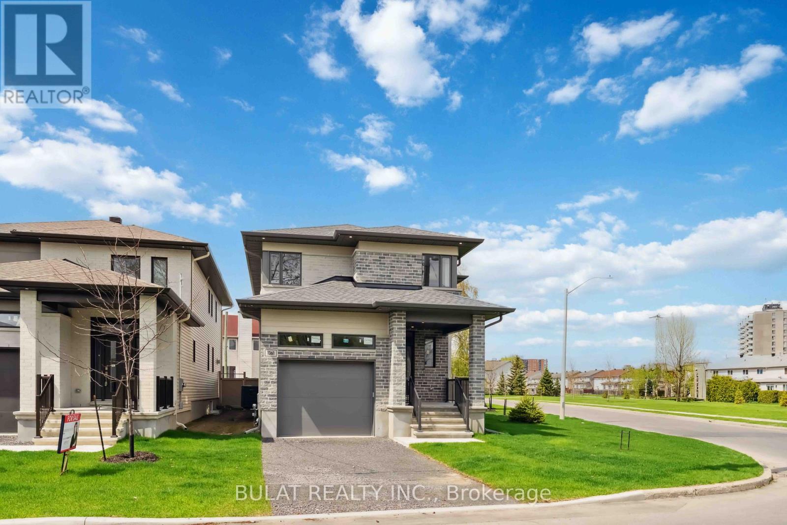 1361 Kitchener Ave, Ottawa, ON K1V 6W1