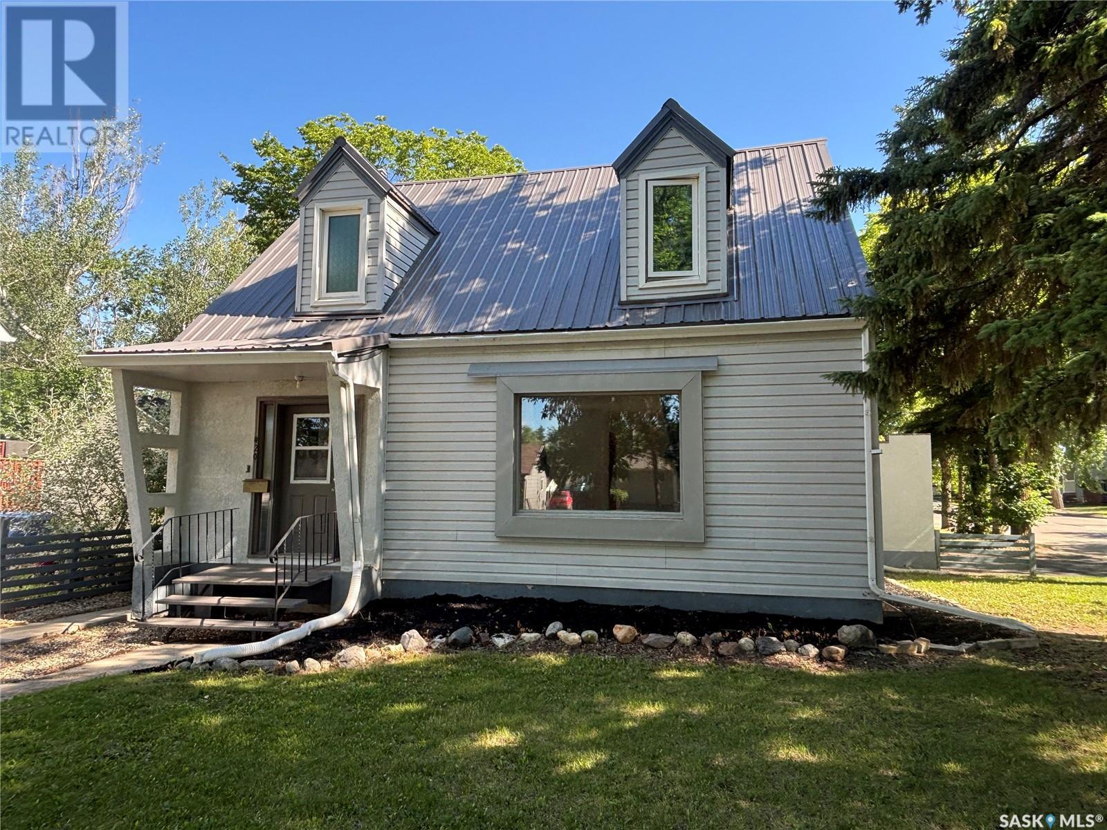 420 Macleod Ave E, Melfort, SK S0E 1A0