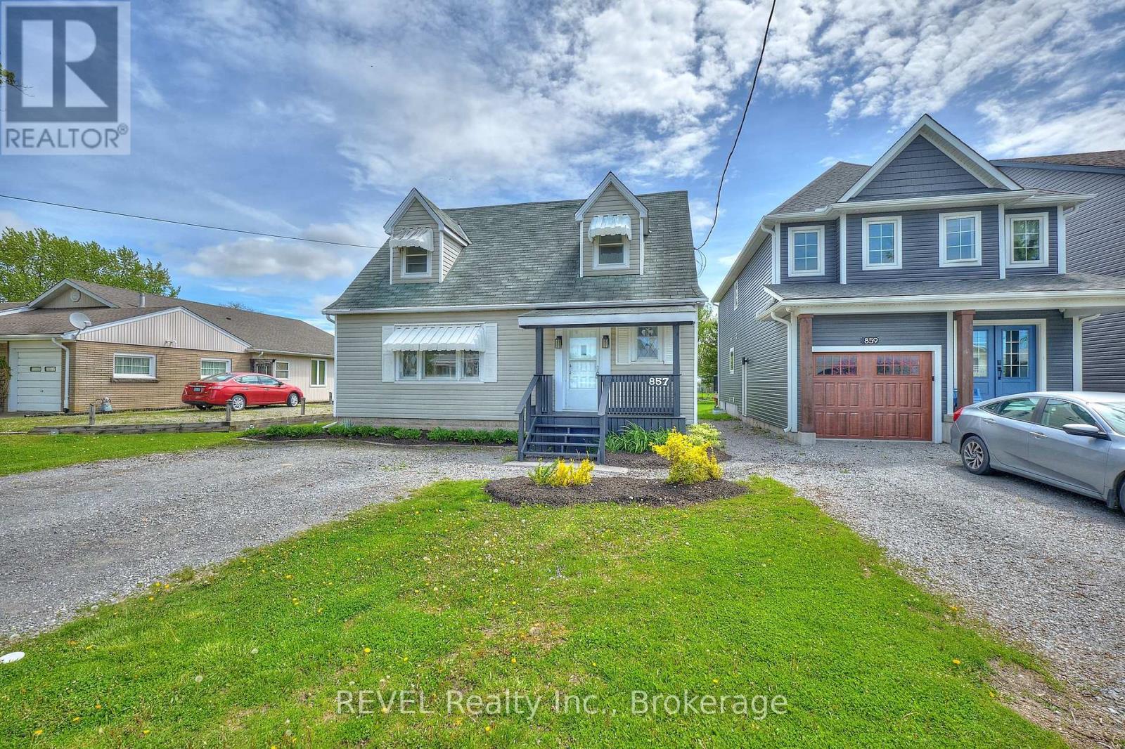857 Southworth St S, Welland, ON L3B 2A4