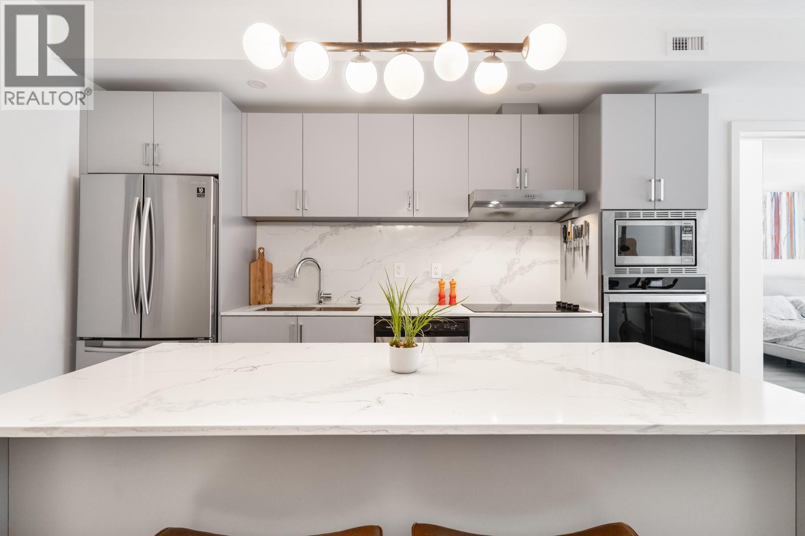 880 Saucier Avenue Unit 108, Kelowna, BC V1Y 2Y7