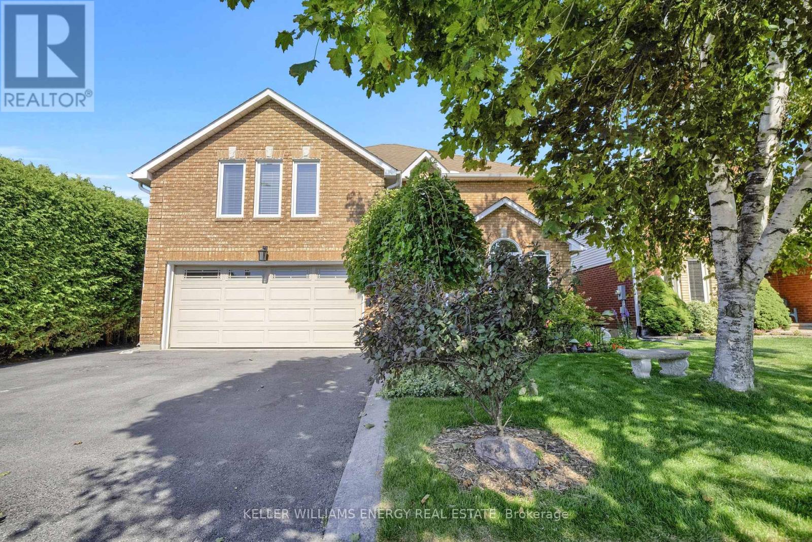 44 Rutherford Dr, Clarington, ON L1B 1G7