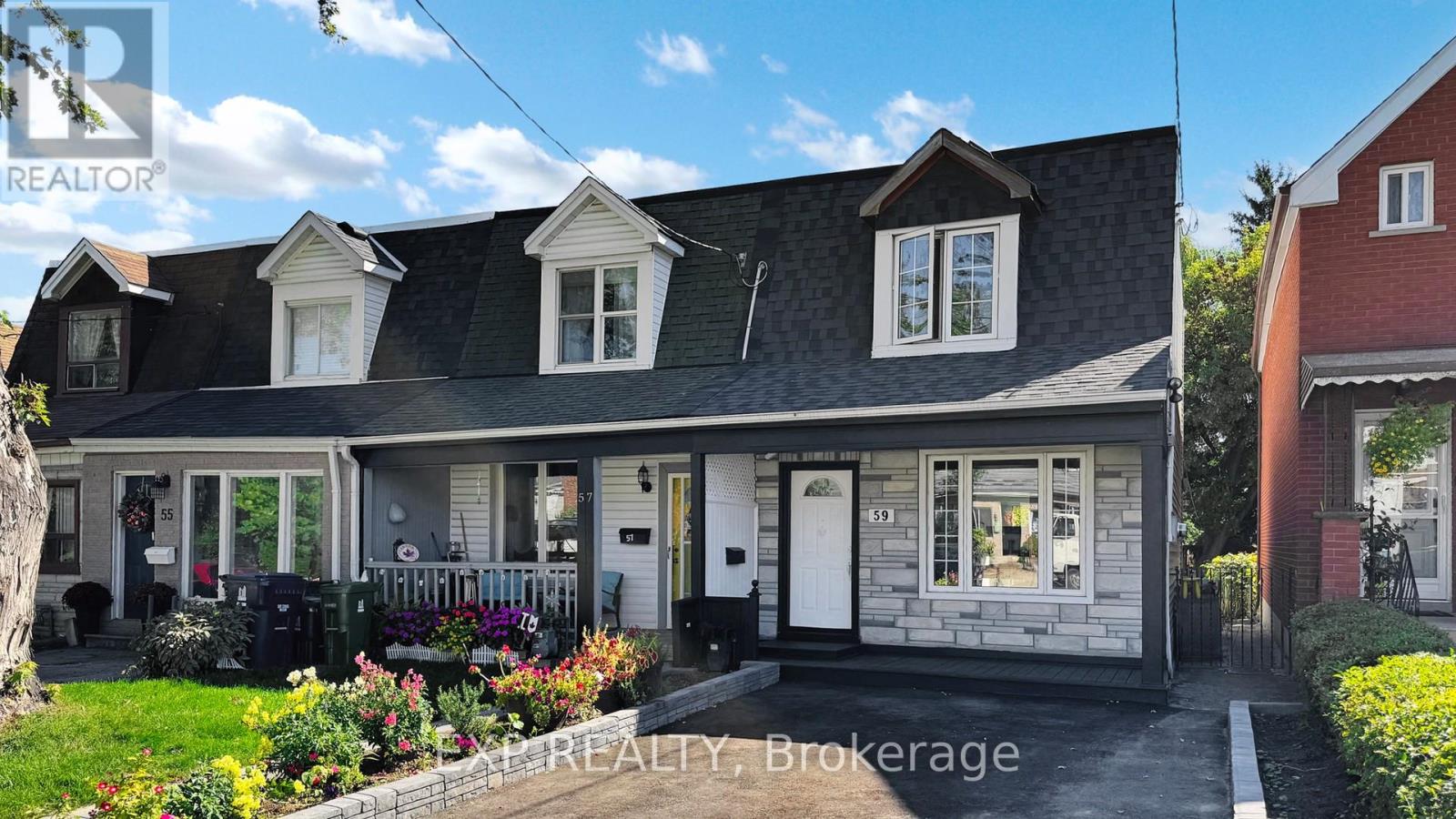 59 Vanevery St, Toronto, ON M8V 1Y5