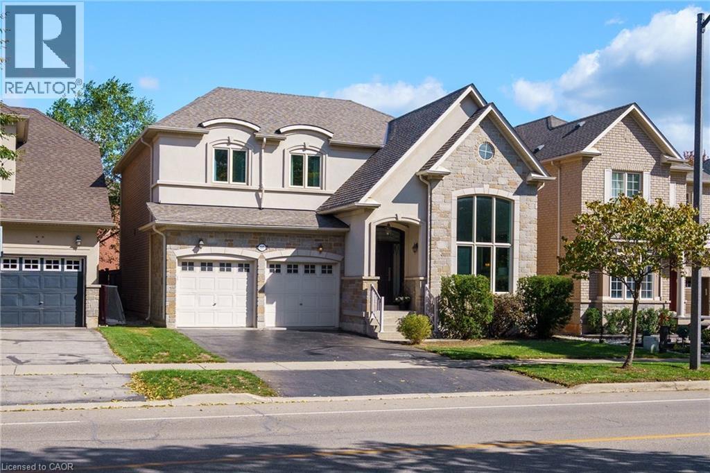 317 Great Lakes Blvd, Oakville, ON L6L 0A4