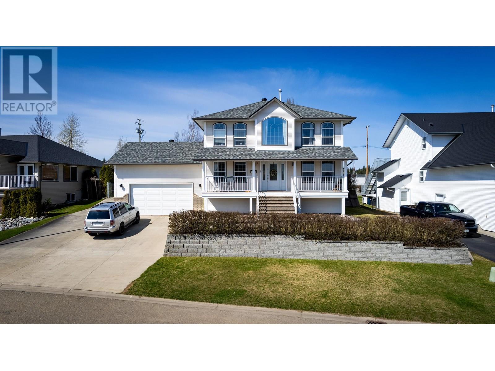 6903 Westmount Dr, Prince George, BC V2N 6R5