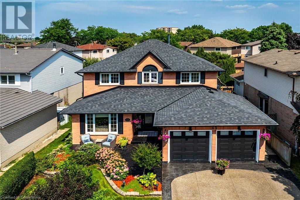 45 Dublin Dr, Hamilton, ON L9B 1Z9