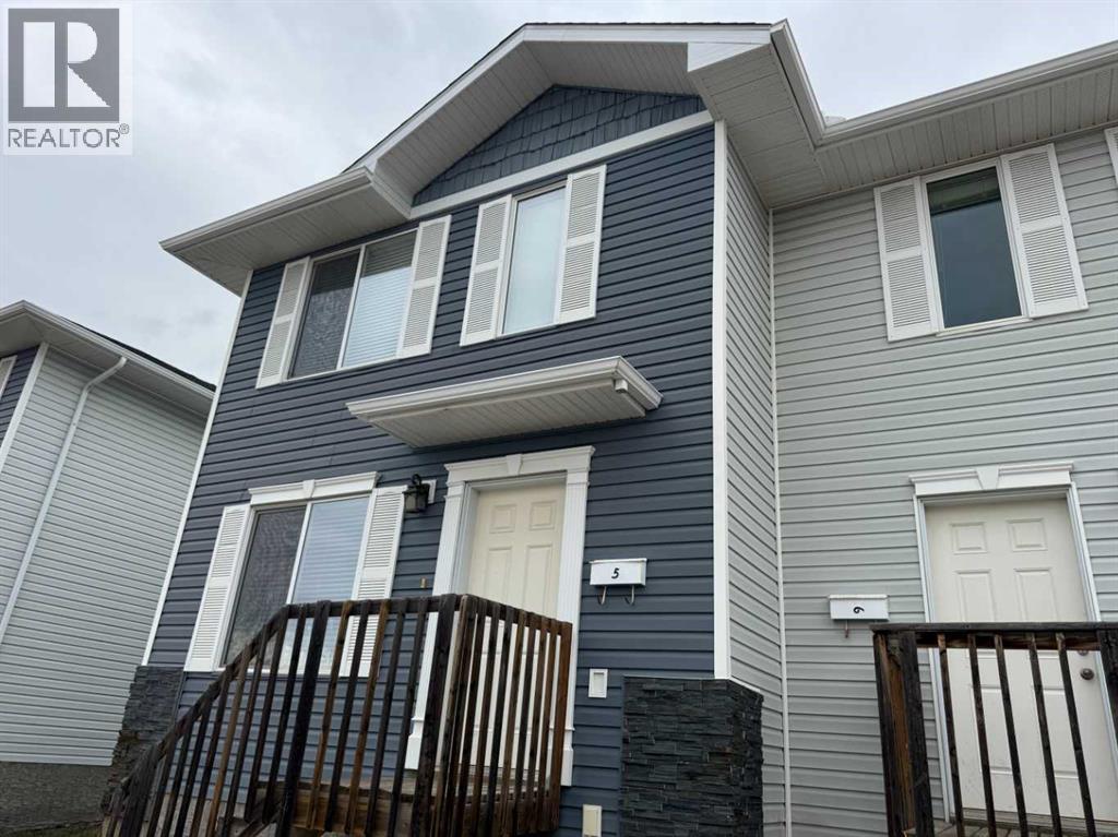 4729 18 Street Unit 5, Lloydminster, SK S9V 1P3