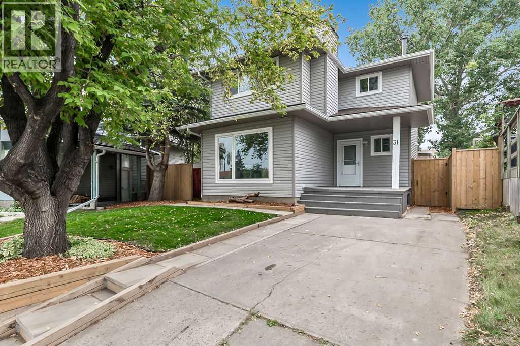 31 Castlebrook Rd NE, Calgary, AB T3J 1R3
