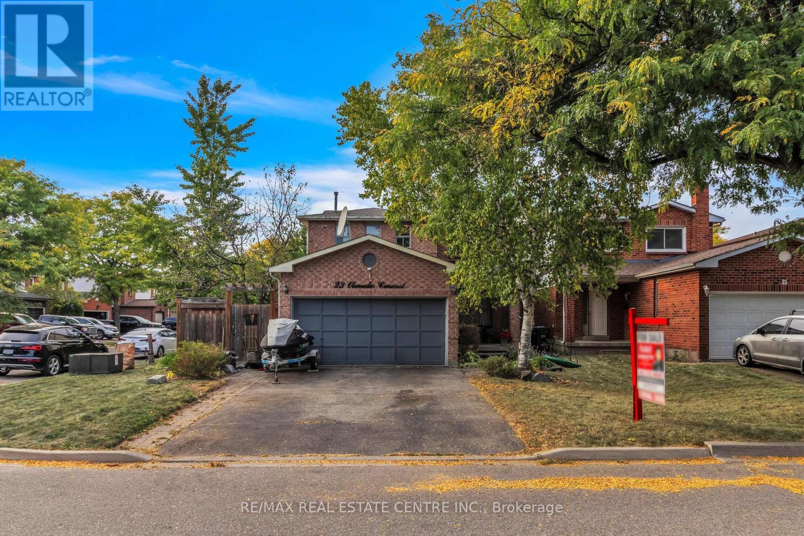 23 Oleander Cres N, Brampton, ON L6Z 2C1