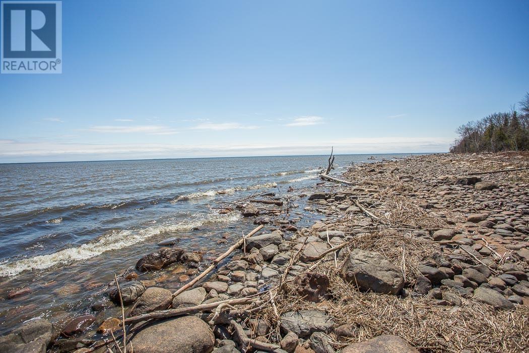 19 Lighthouse Point Dr, Thessalon, ON P0R 1L0