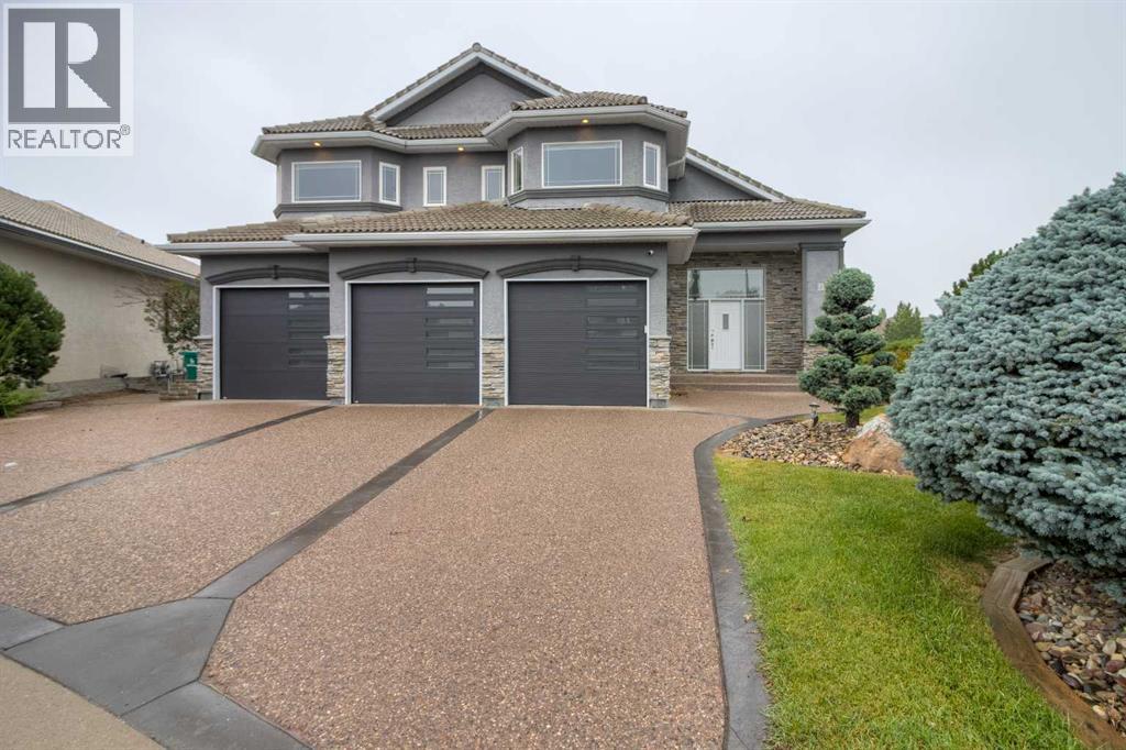 73 Fairmont Park Lndg S, Lethbridge, AB T1K 7L1