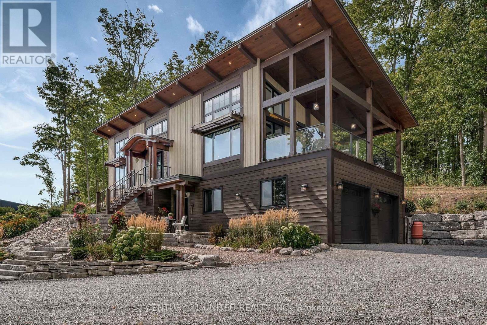 72 Darling Dr, Selwyn, ON K0L 2W0