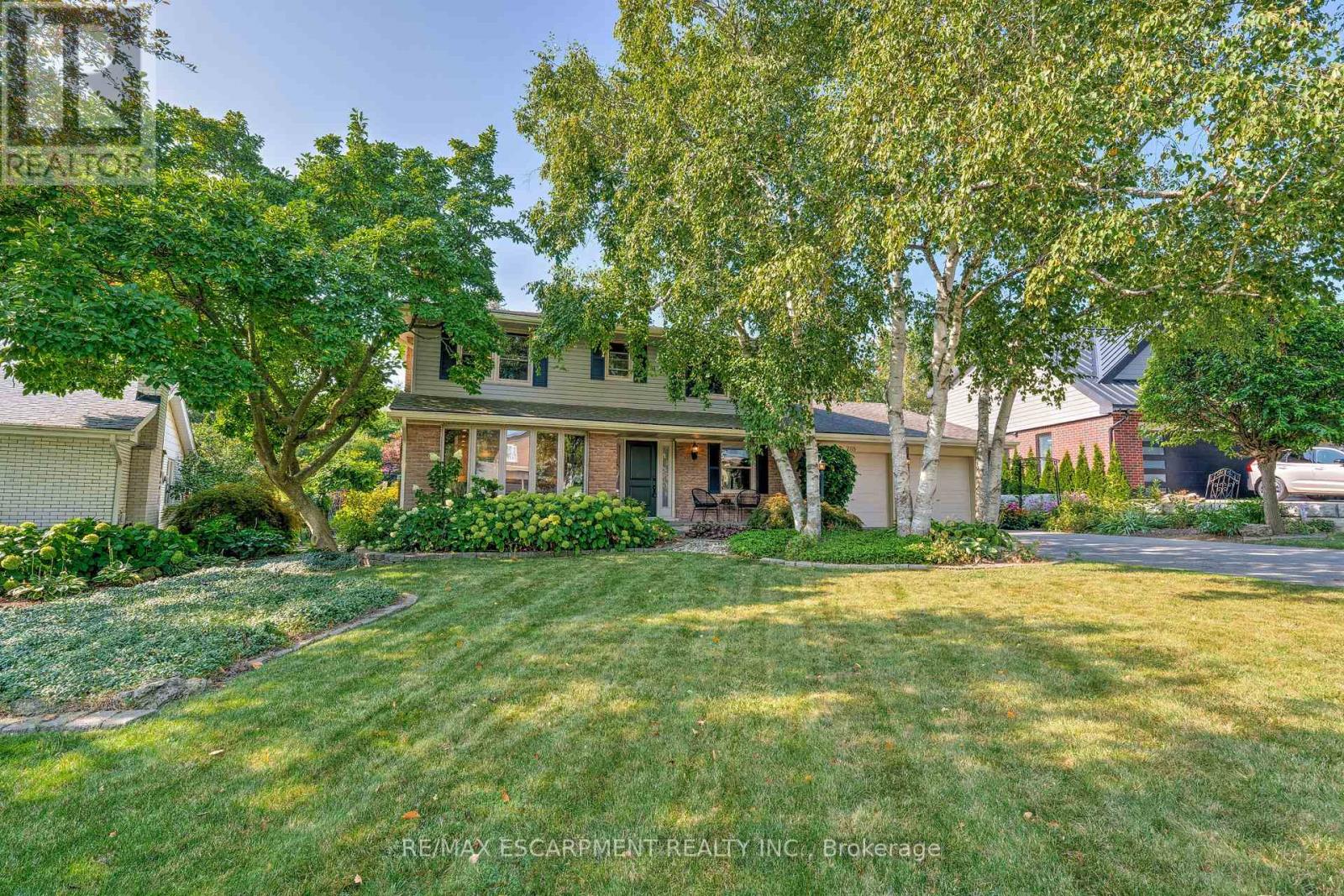 2118 Agincourt Cres, Burlington, ON L7P 1P2