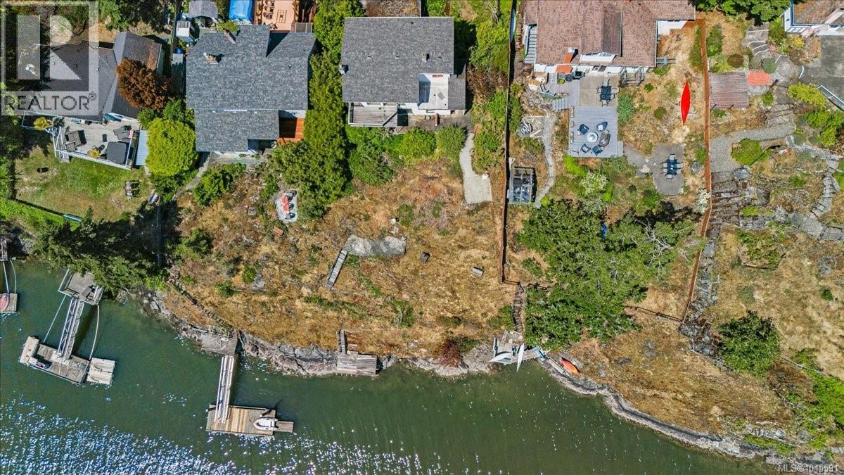 304 Bessborough Ave, Victoria, BC V9B 5M3