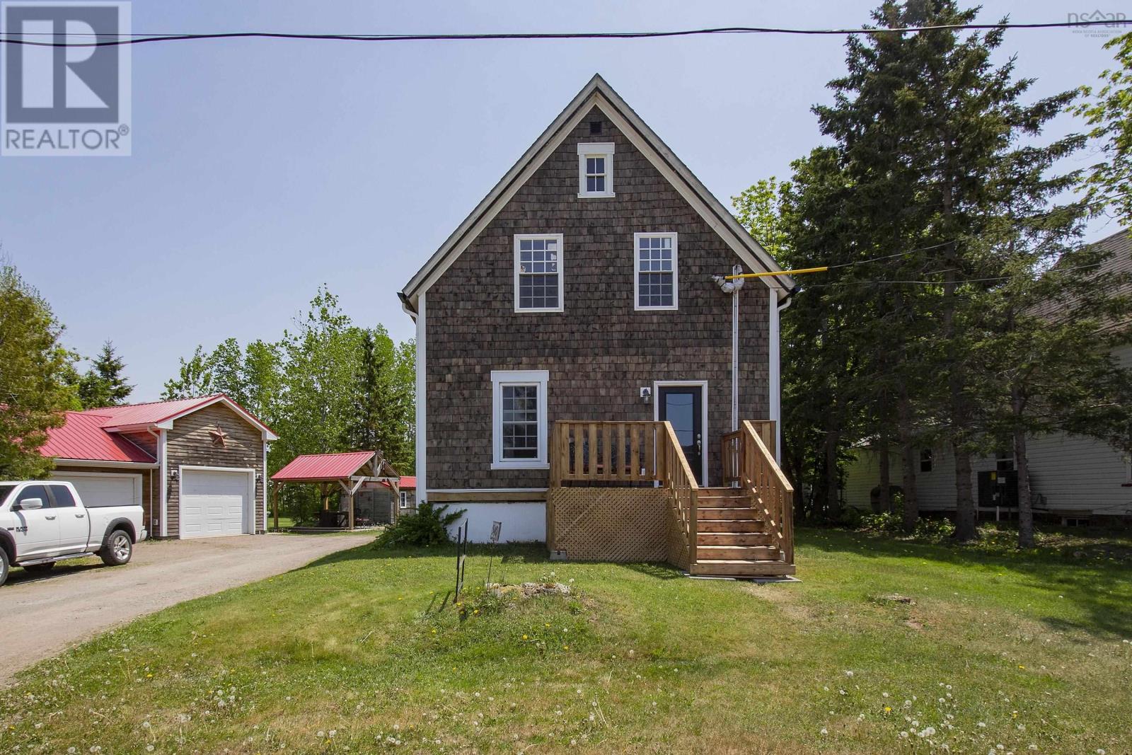 340 Foundry St, Oxford, NS B0M 1P0