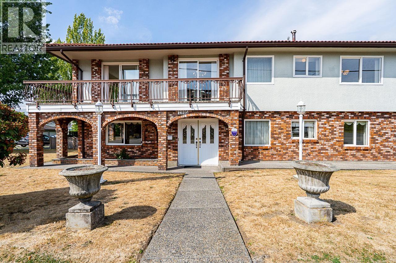 2805 William St, Vancouver, BC V5K 0Z4