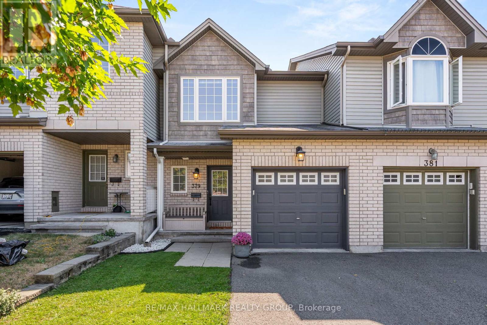 379 Rolling Meadow Cres, Ottawa, ON K1W 0A9
