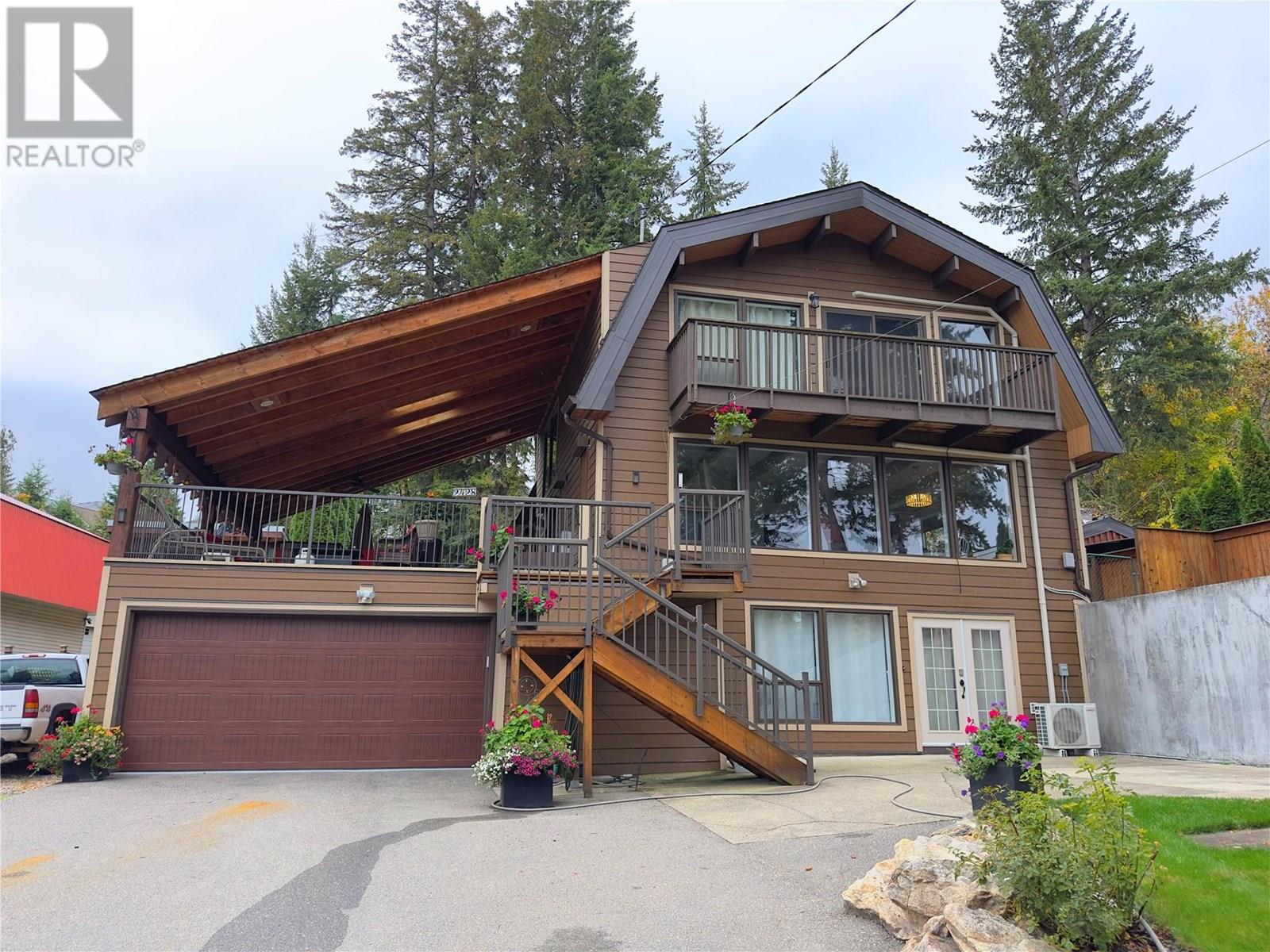 2428 Blind Bay Rd, Blind Bay, BC V0E 1H2