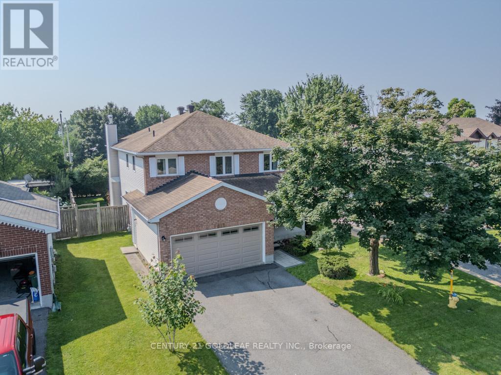 612 Chenier Way, Ottawa, ON K4A 1R1
