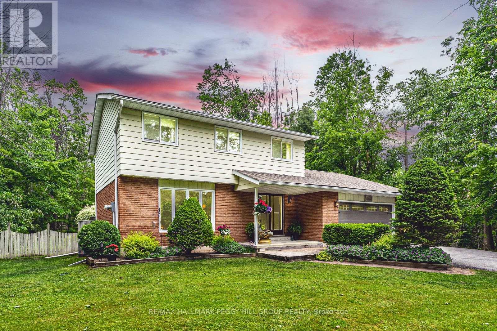 102 Tudhope Blvd, Oro-Medonte, ON L0L 1T0