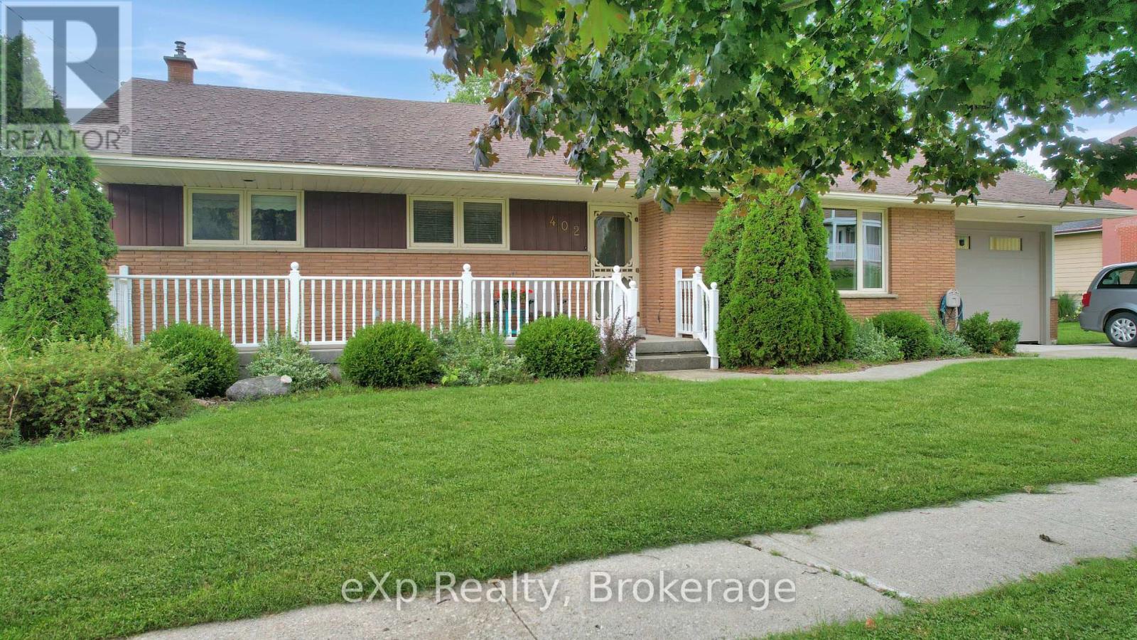 402 Mary St, West Grey, ON N0G 1C0
