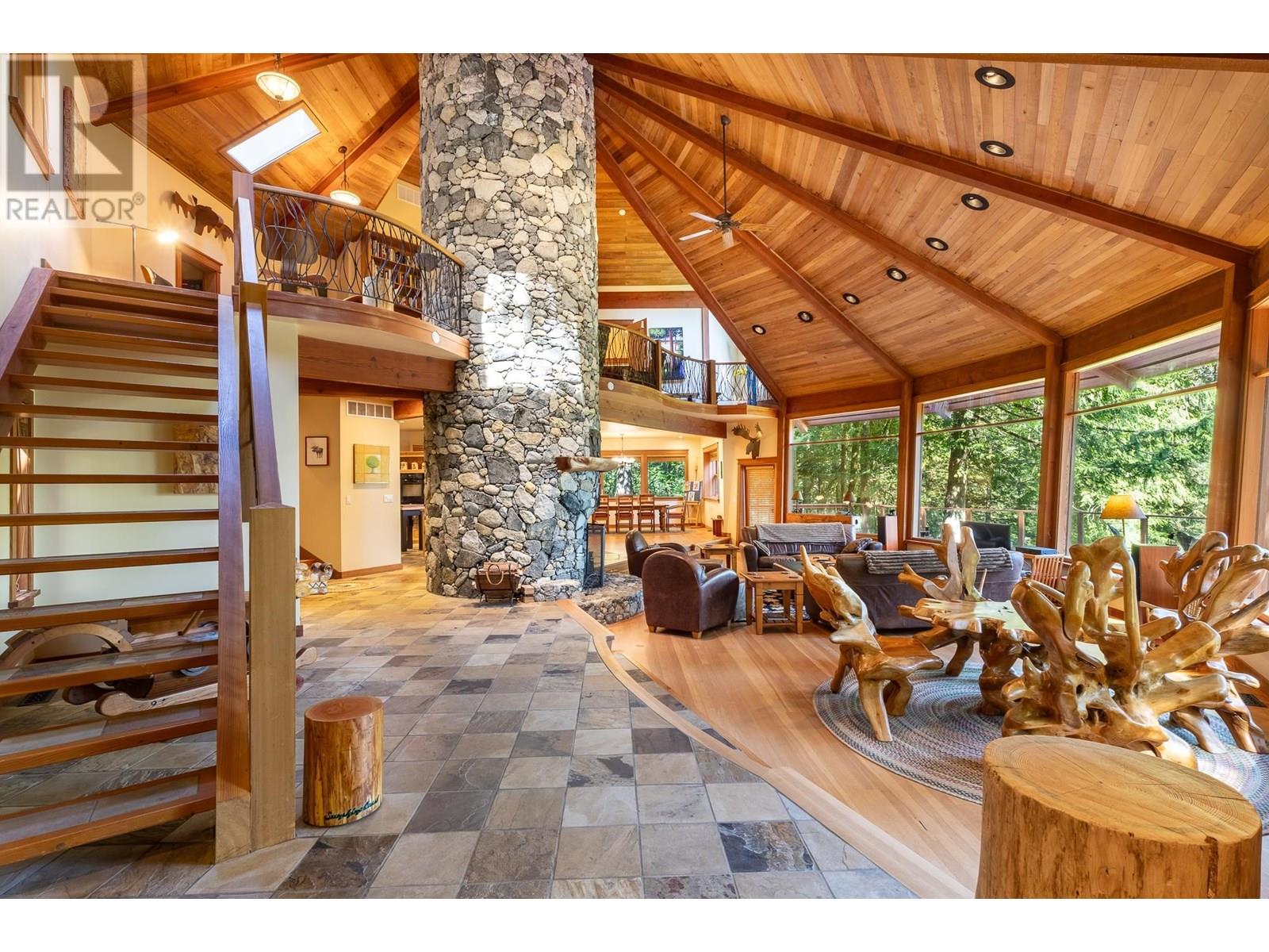12929 Sunshine Coast Hwy, Madeira Park, BC V0N 2H1