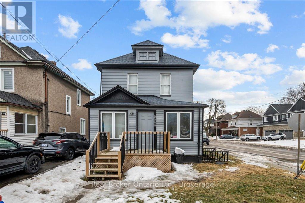 5000 Bridge St, Niagara Falls, ON L2E 2S5
