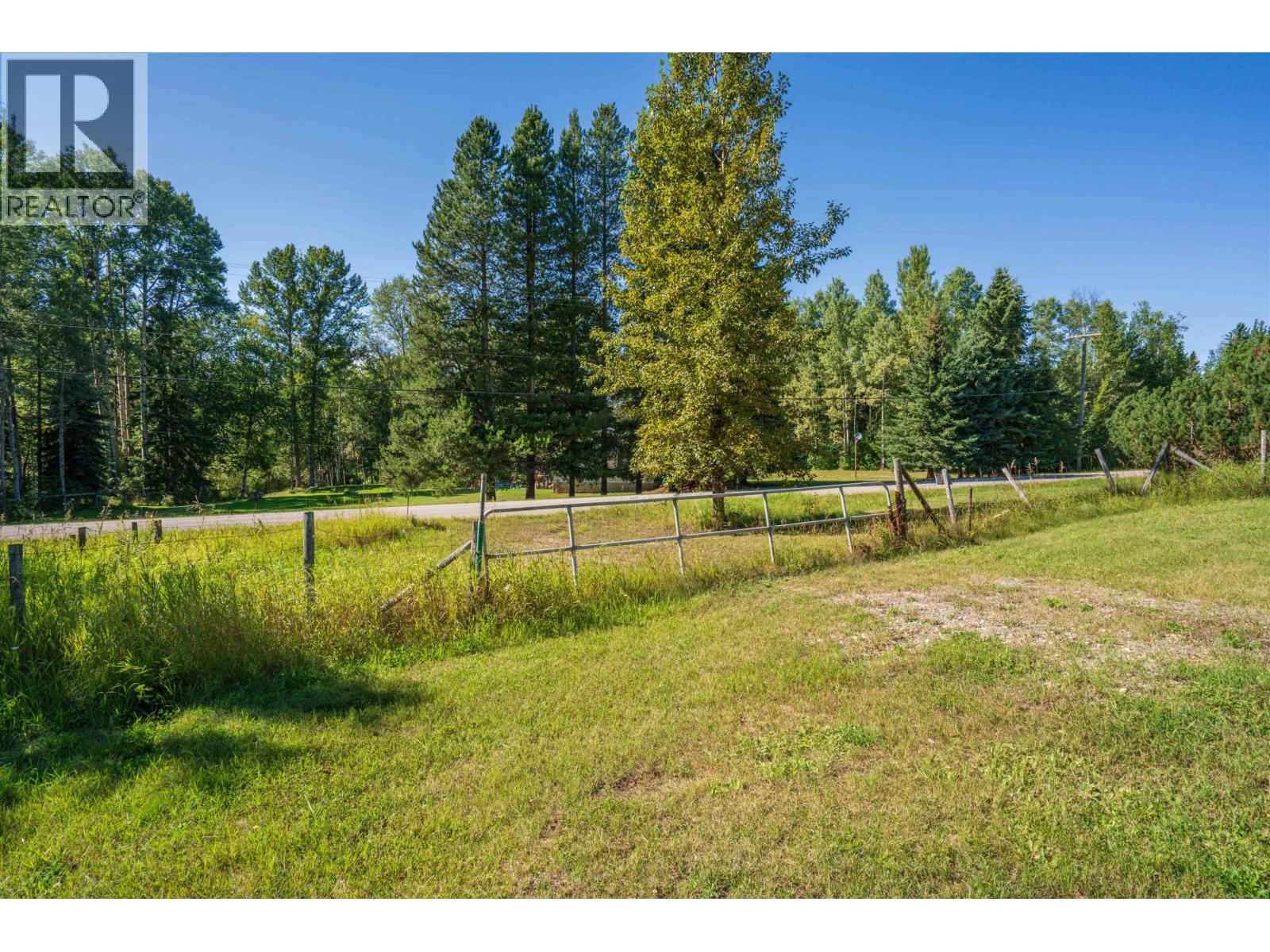 15 15 Mile Road Rd, Prince George, BC V2N 5Y6