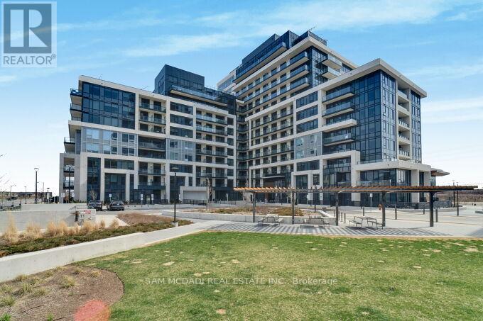 318 3200 William Coltson Ave, Oakville Jm Joshua Meadows, ON L6H 7W8