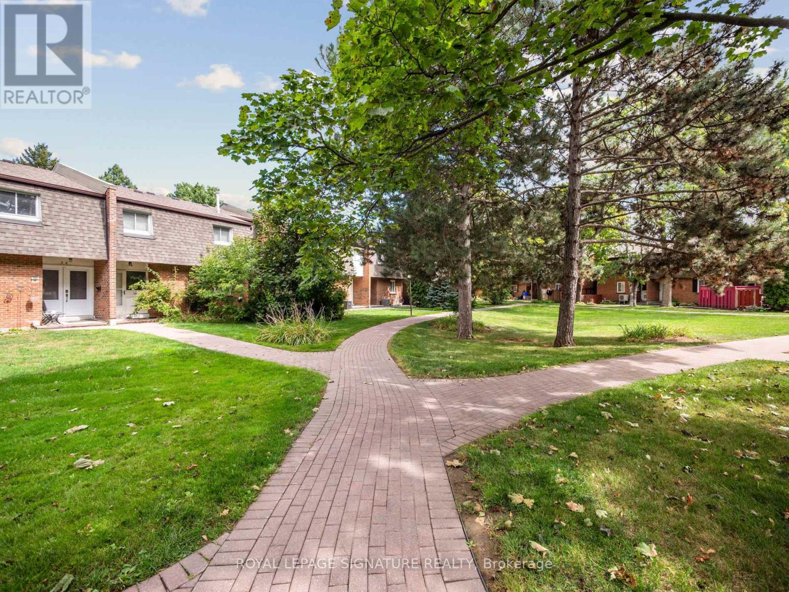41 103 Dovedale Dr, Whitby, ON L1N 1Z7