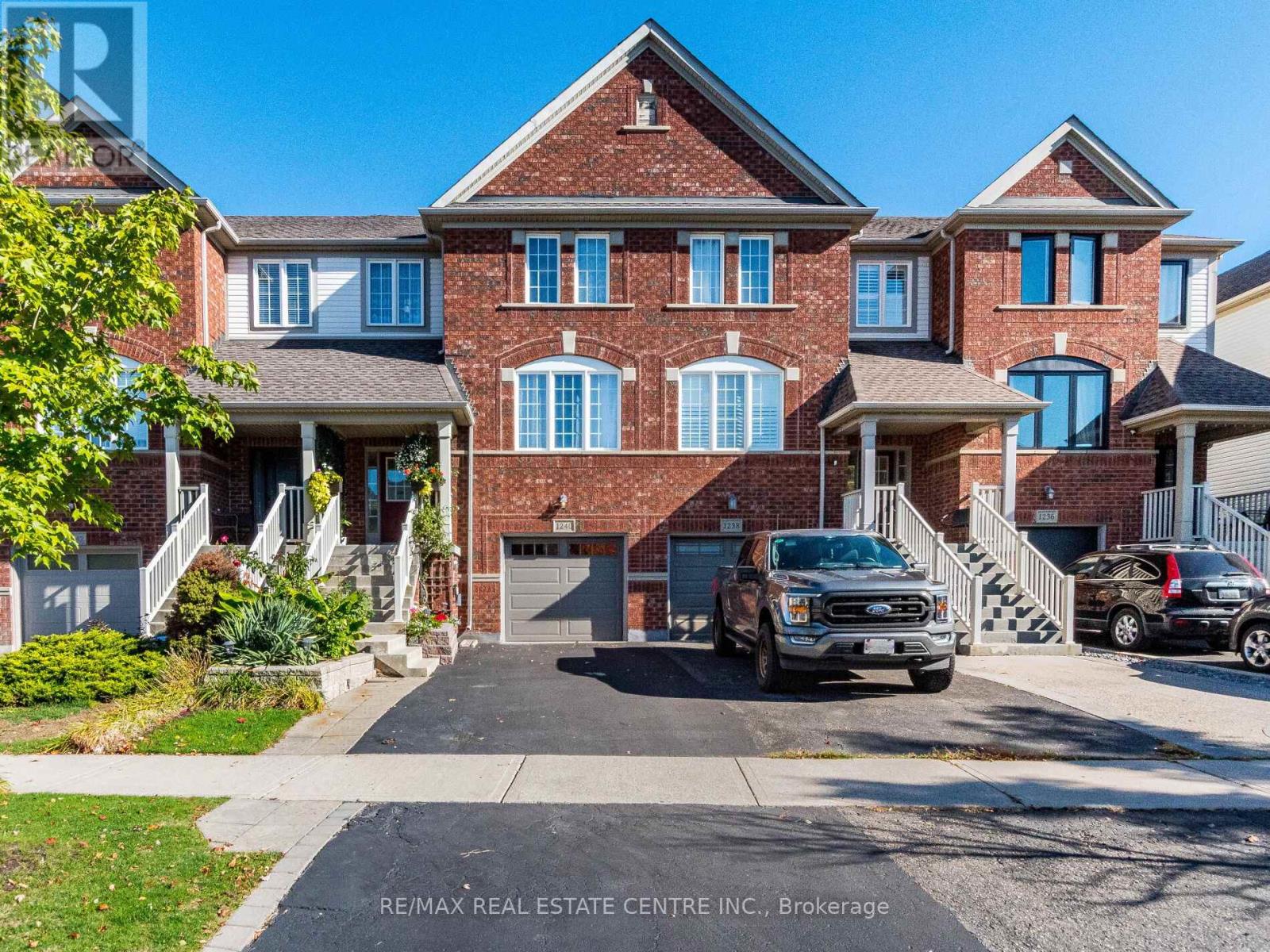 1240 Chapman Cres, Milton, ON L9T 6G3