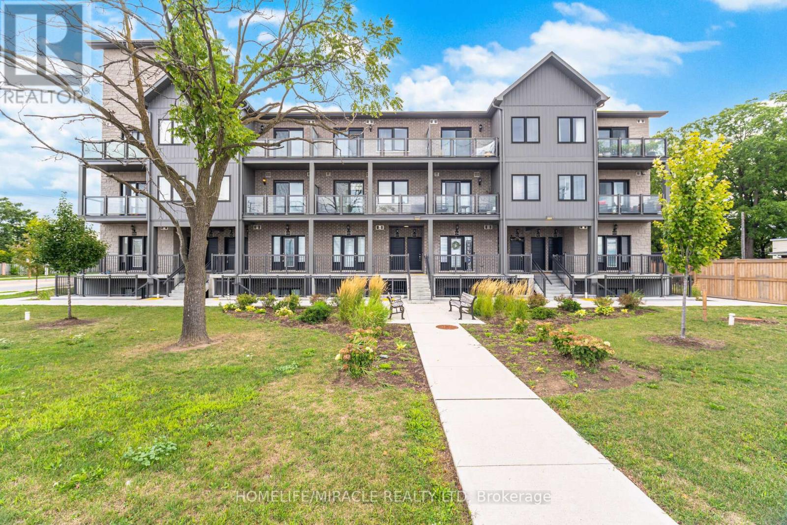 305 721 Franklin Blvd, Cambridge, ON N1R 0E4