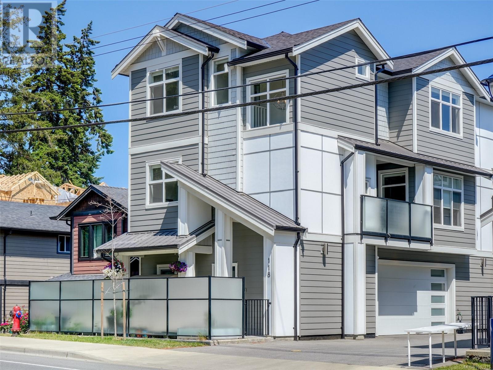 946 Jenkins Ave Unit 118 Ave, Langford, BC V9B 2N7