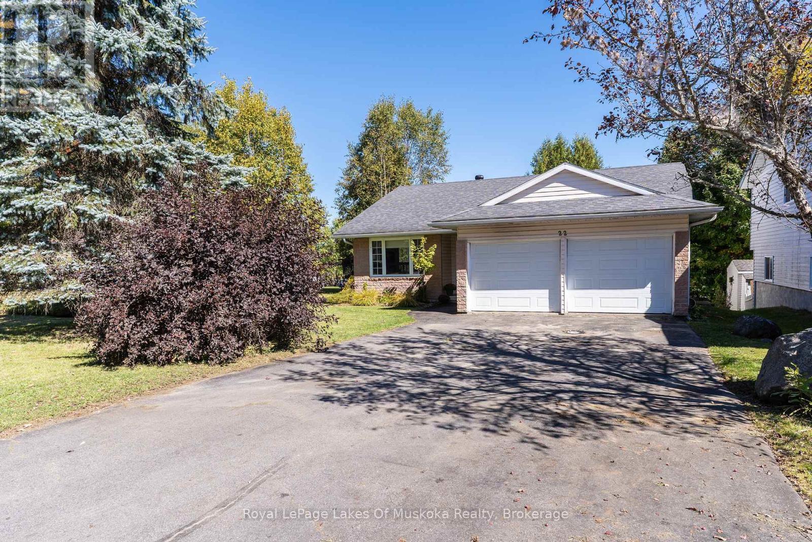 22 Knotty Pine Trl, Huntsville, ON P1H 1S7