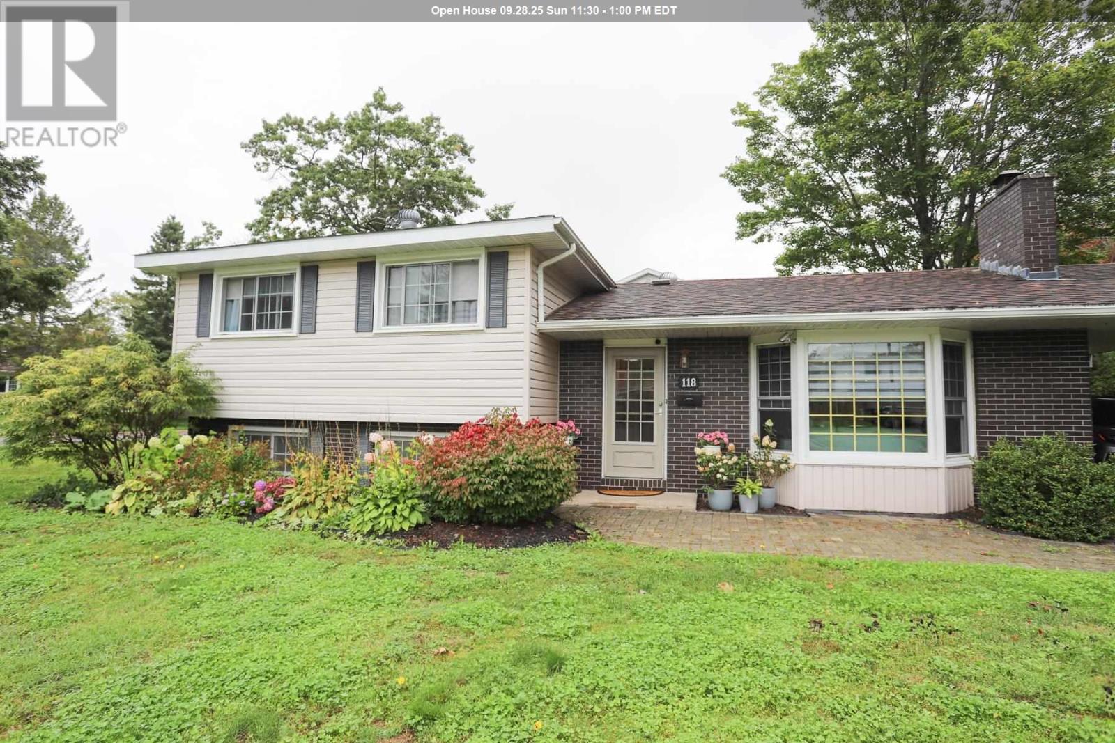 118 Plaintree Dr, Sault Ste. Marie, ON P6B 5H3
